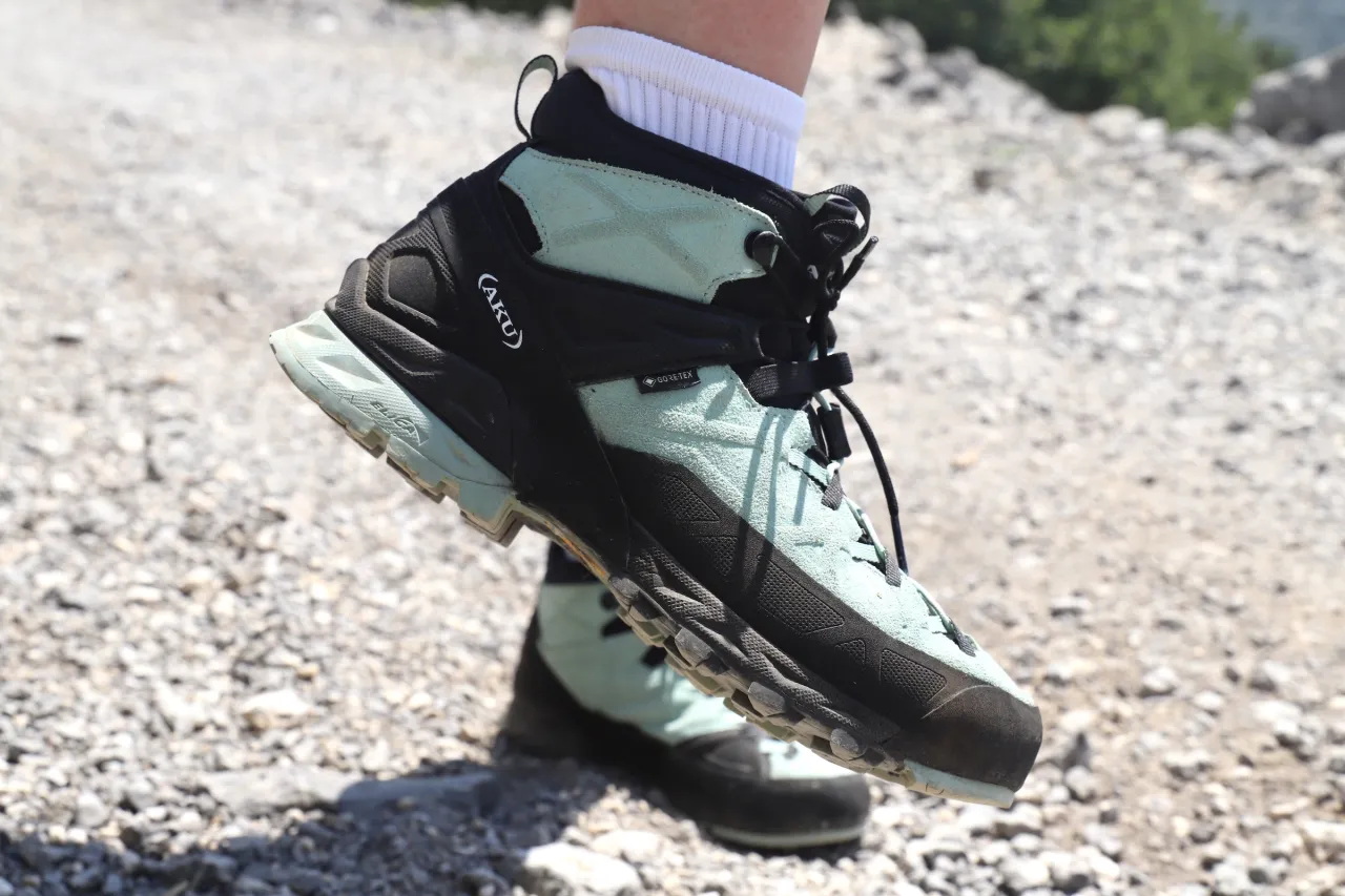 buty trekkingowe wiosna podeszwa bieżnik