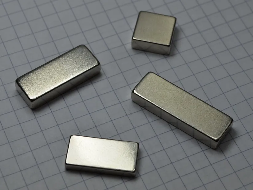 bezpieczeństwo magnesy neodymowe zagrożenia ostrzeżenia