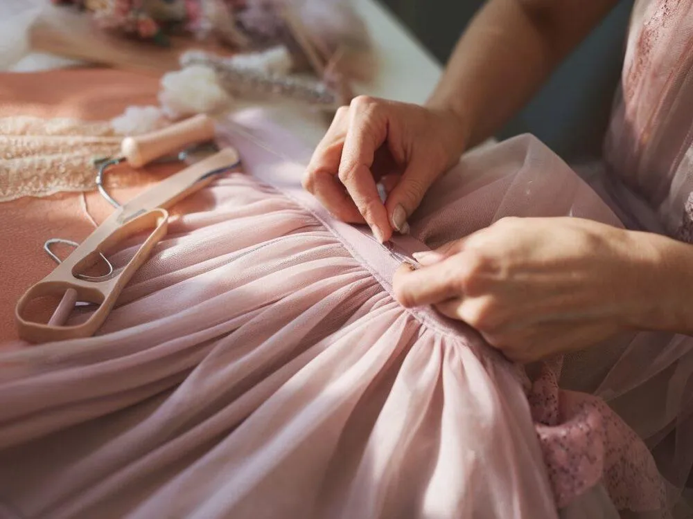 narzędzia do szycia tiulu