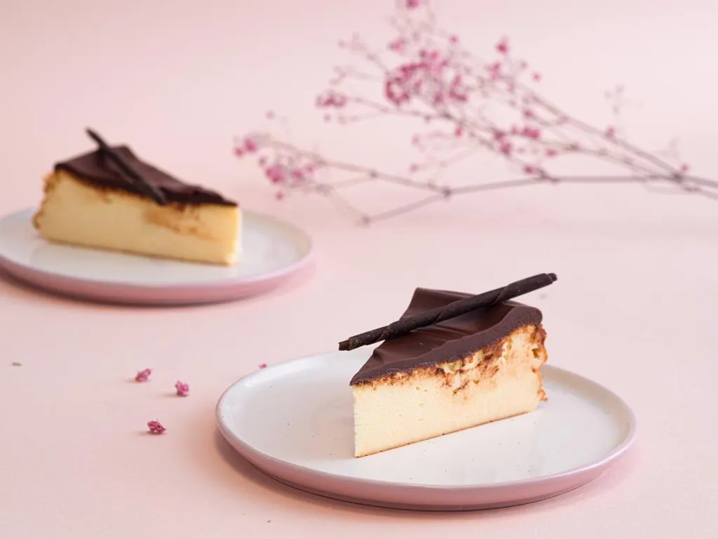 sernik z polewą fit, zdrowe polewy do ciast, polewa czekoladowa z awokado