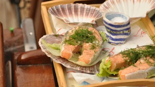 świeża mazurska ryba na talerzu