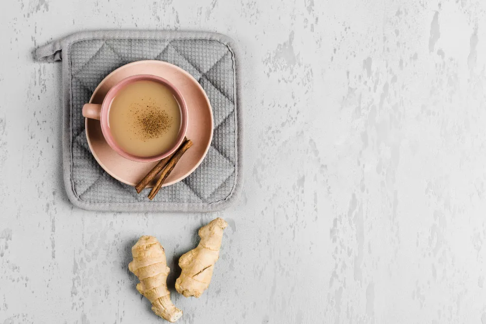 świeży imbir i mielona kawa składniki do kawy