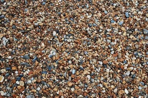 zanieczyszczony żwir do betonu