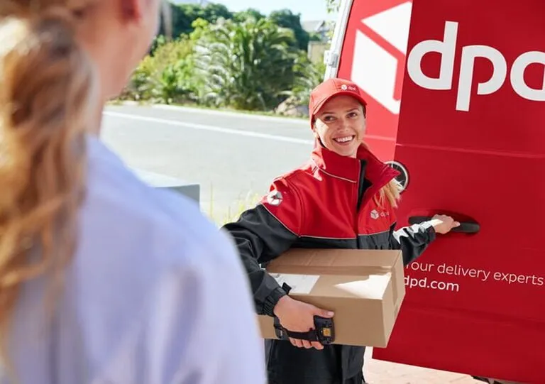 Zdjęcie Co robi kurier gdy nie ma nikogo w domu DPD? Oto co musisz wiedzieć