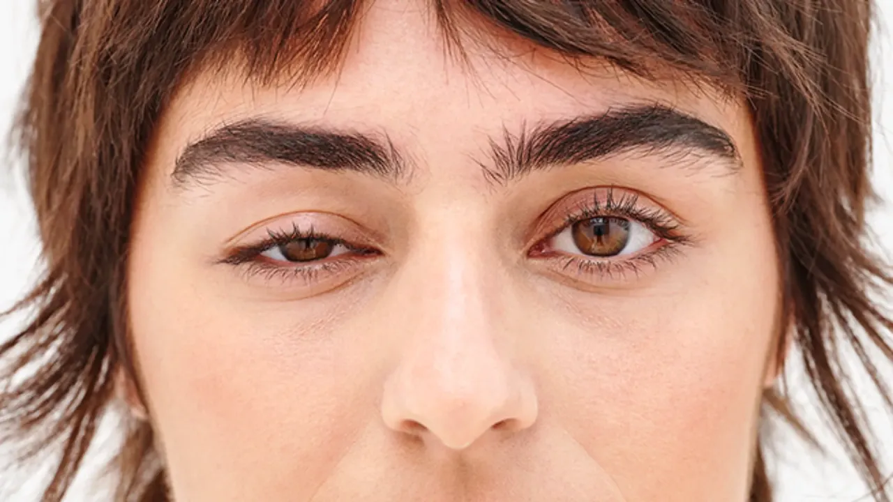 Opadająca powieka po botoksie mechanizm