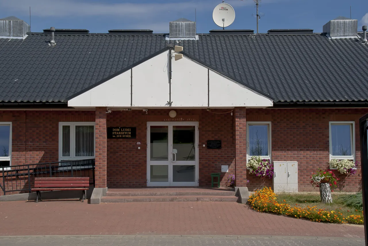 Dom Pomocy Społecznej Sue Ryder Kałków-Godów budynek