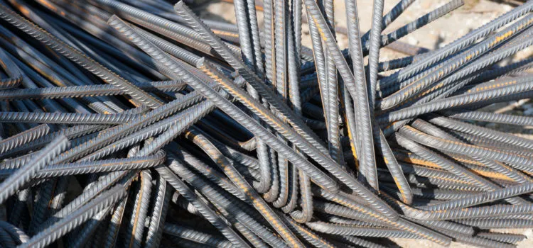 rodzaje pręt&oacute;w zbrojeniowych żebrowanych i gładkich