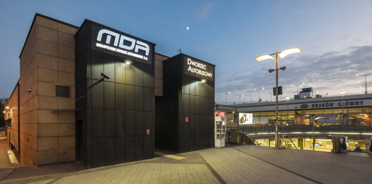 Dworzec MDA Krak&oacute;w autobusy