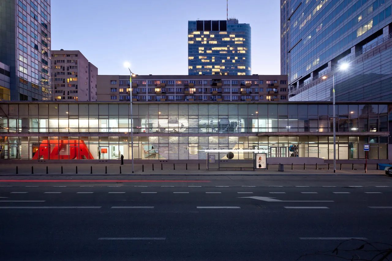 Pawilon Emilia Warszawa modernizm