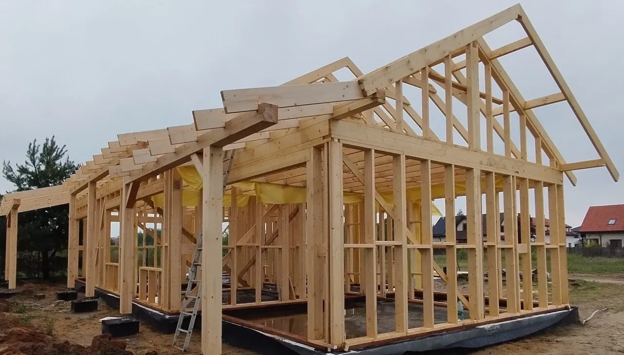 budowa domu szkieletowego stalowego i drewnianego