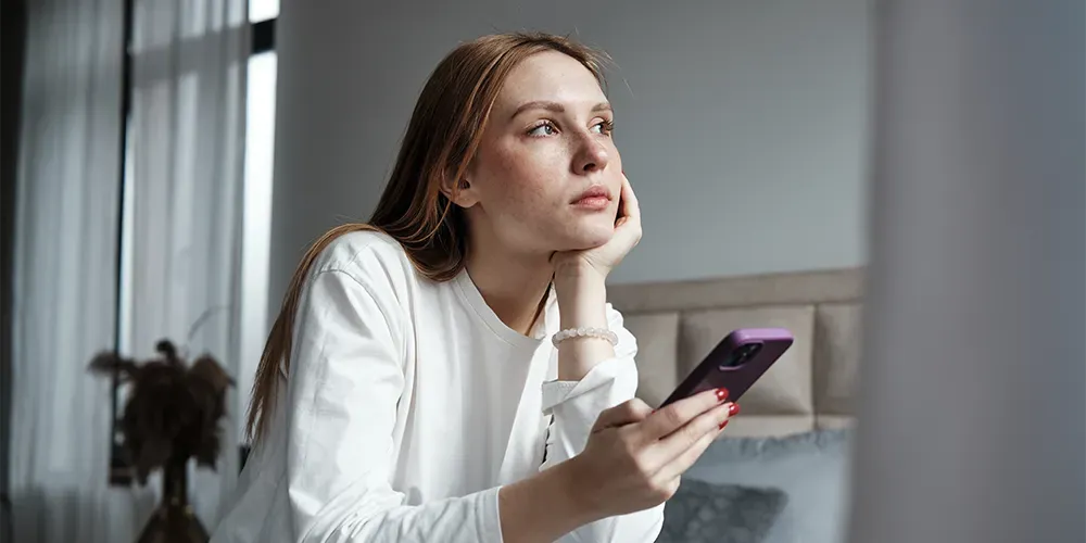 Person macht digitale Pause Handy Entspannung