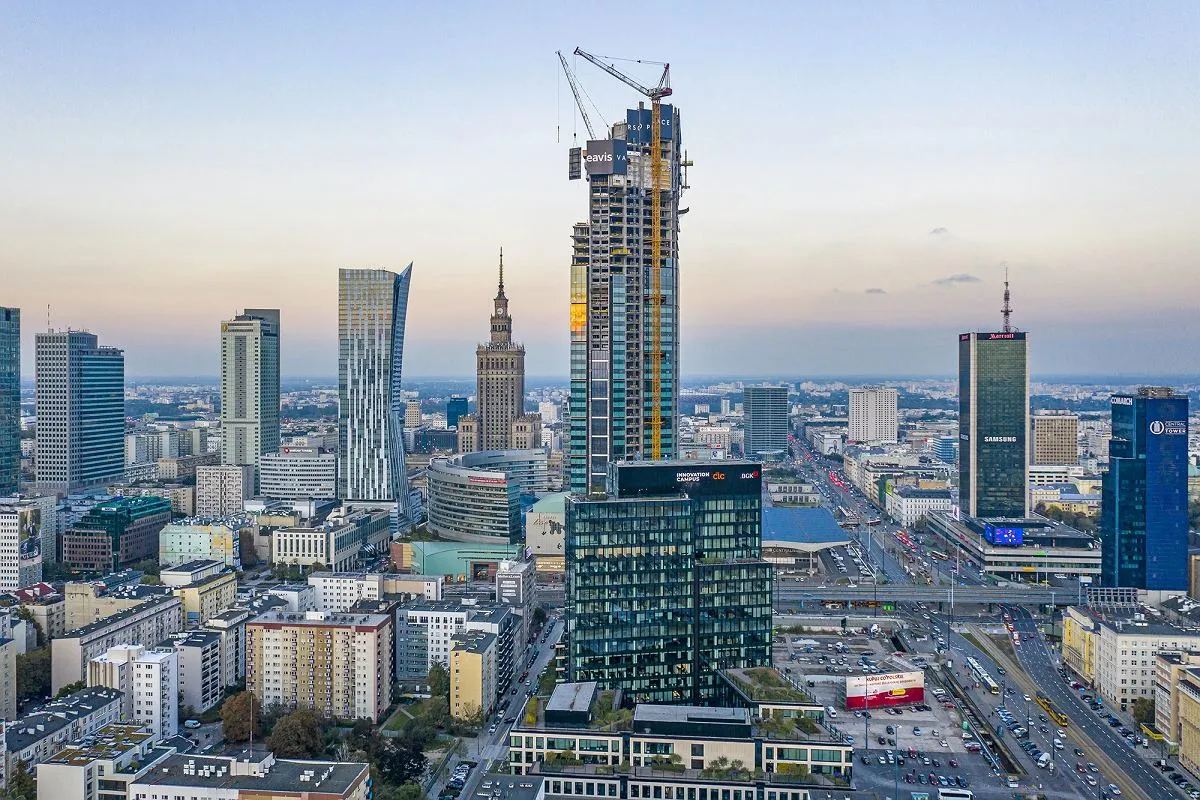 Panorama Warszawy z Varso Tower i Pałacem Kultury