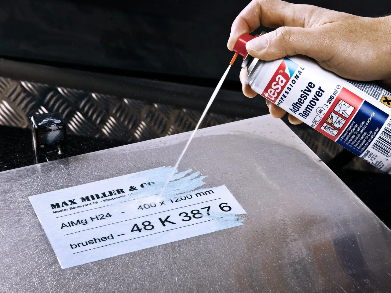 Specjalistyczny zmywacz do kleju w sprayu