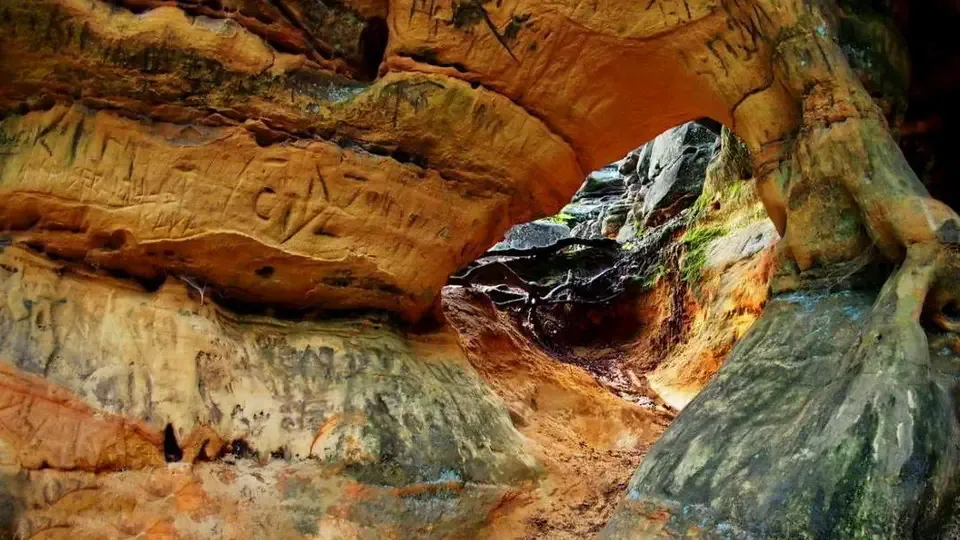 Skałki Piekło pod Niekłaniem formacje skalne