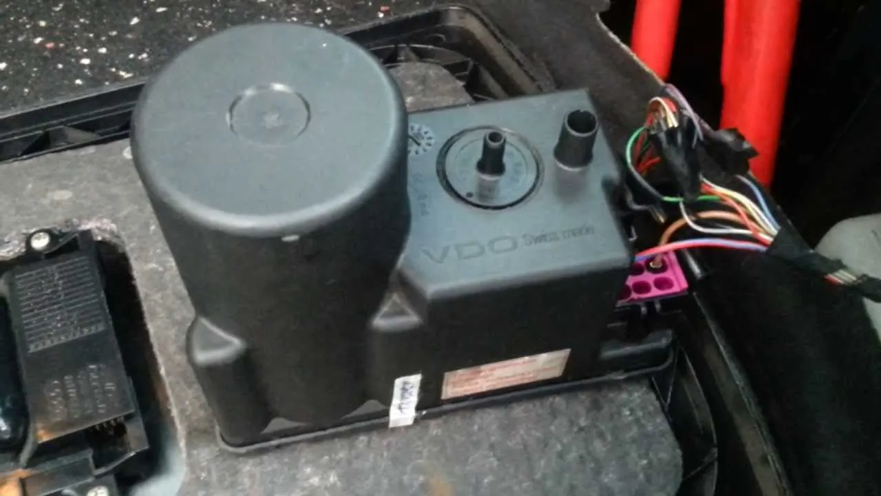 pompka centralnego zamka lokalizacja VW Audi