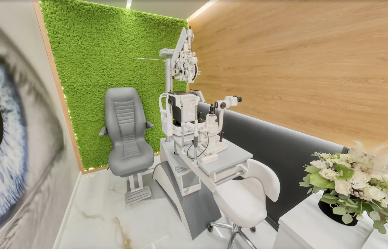 nowoczesne badanie wzroku w salonie optycznym