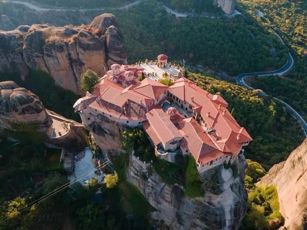 Meteory klasztory widok z lotu ptaka