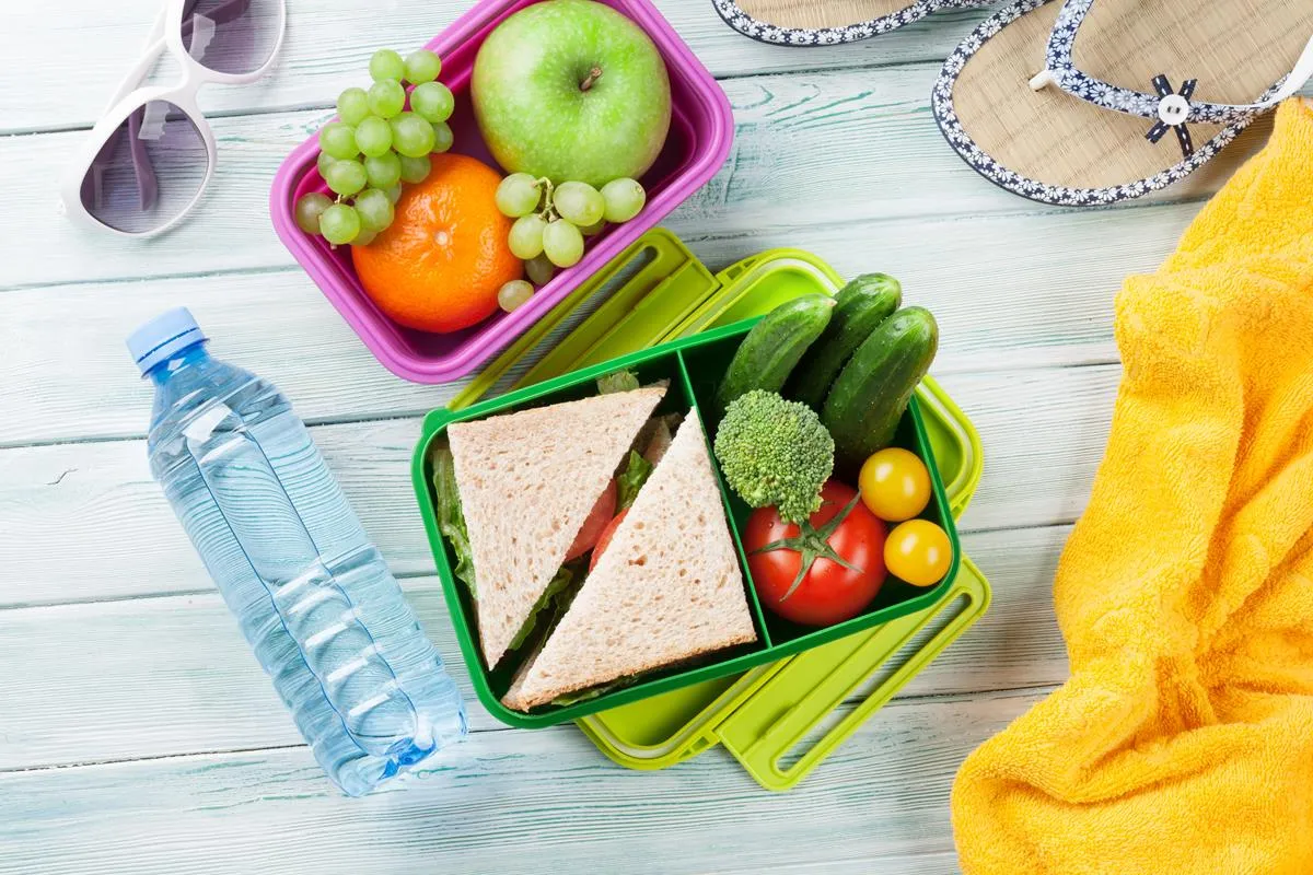 pakowanie jedzenia na plażę