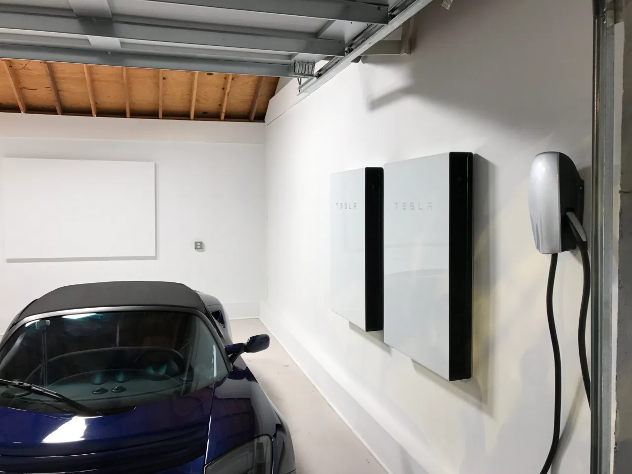Tesla Powerwall i Solar Roof