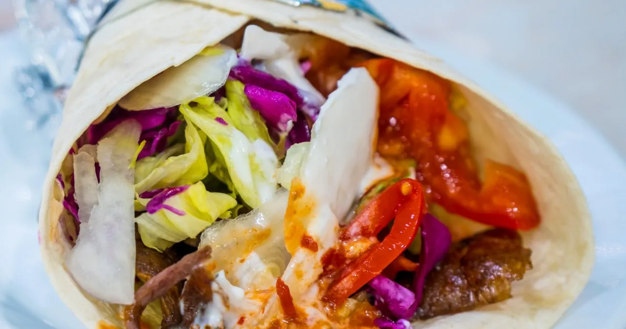 r&oacute;żne rodzaje mięsa na kebab domowy