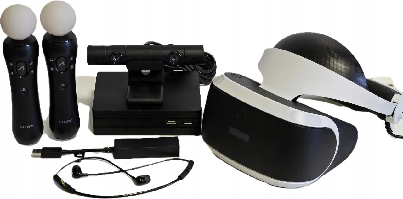 Zestaw PlayStation VR: gogle, kamera, kontrolery Move i słuchawki. Zastanawiasz się, ile kosztuje VR na PS4?