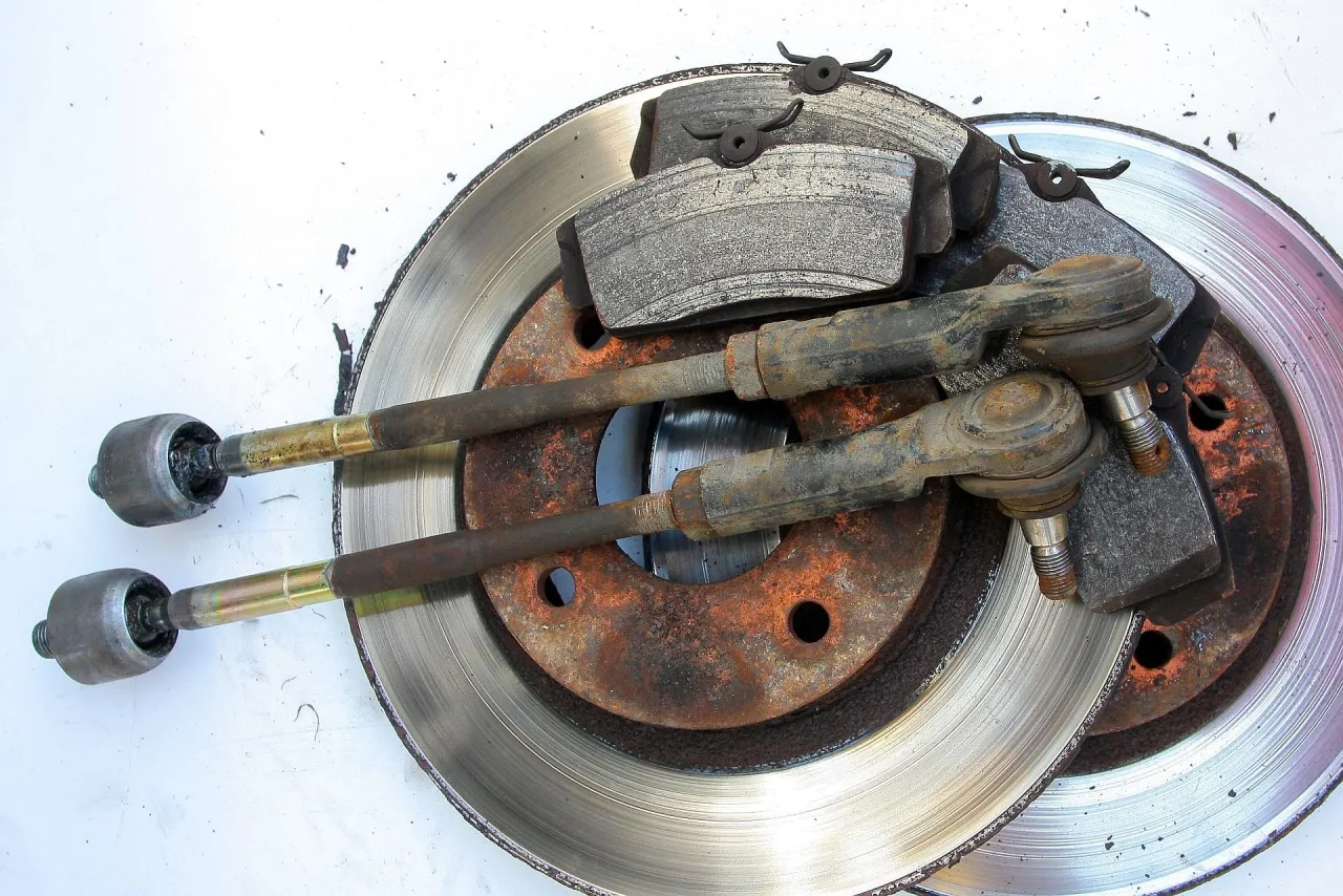 Skoda Fabia I drążek kierowniczy objawy uszkodzenia