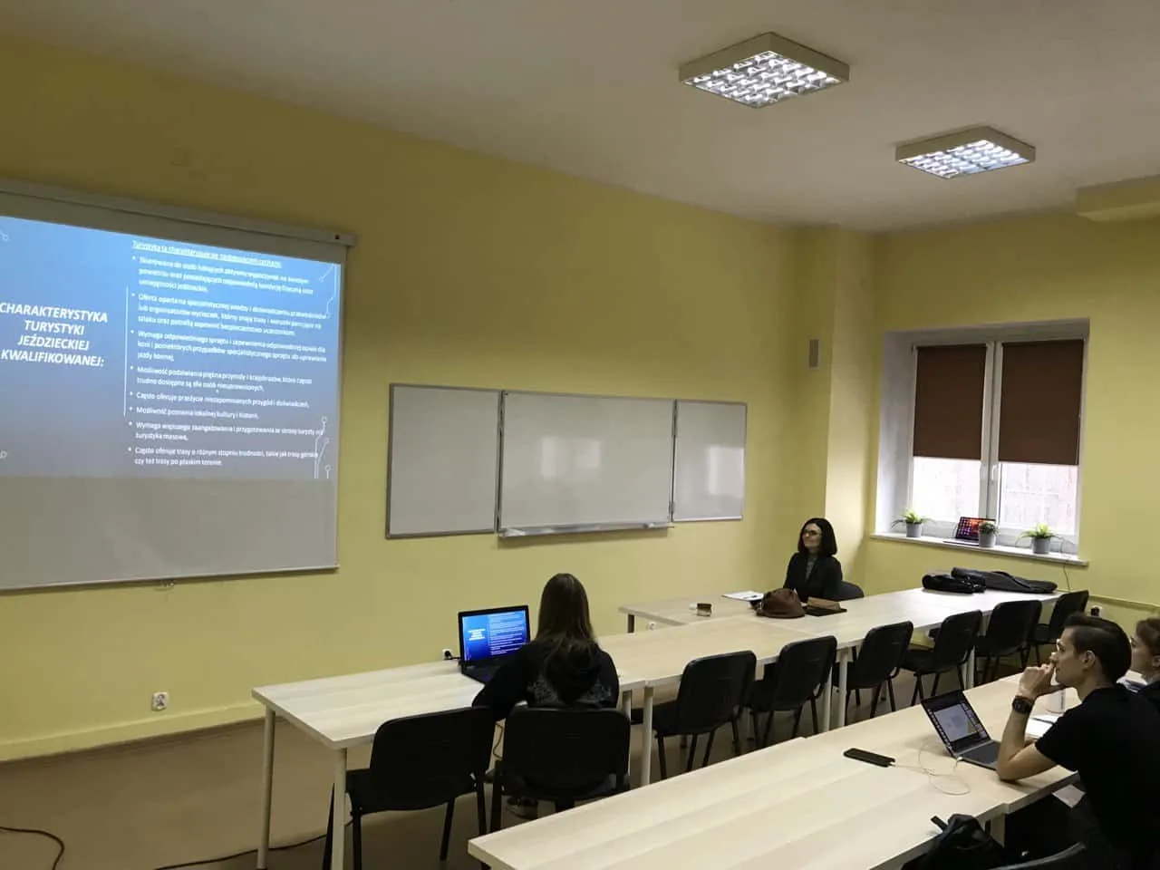 Zdjęcie Studia hipologia i jeździectwo Poznań – poznaj program i wymagania