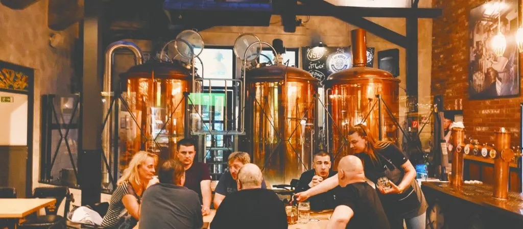 klimatyczne kawiarnie Koszyce wnętrze