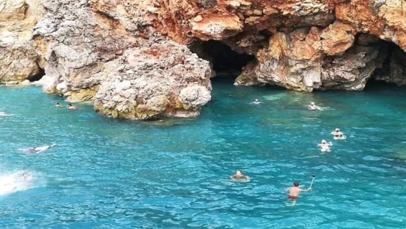 Rejs statkiem Alanya jaskinie morskie