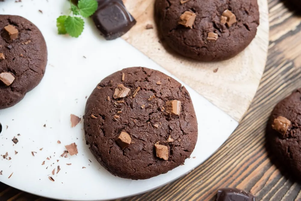 składniki na ciastka z czekoladą