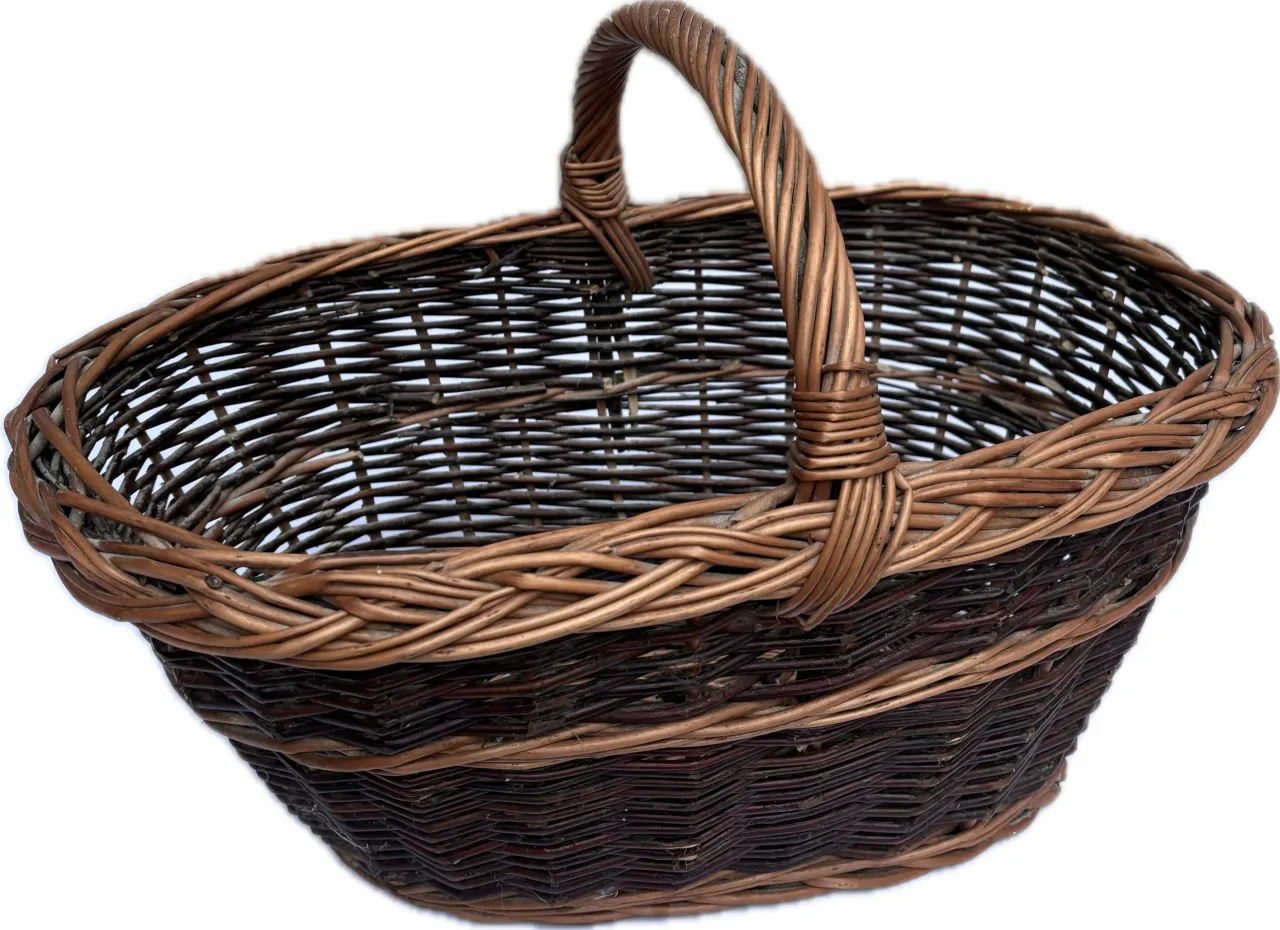 stary koszyk wiklinowy segregacja