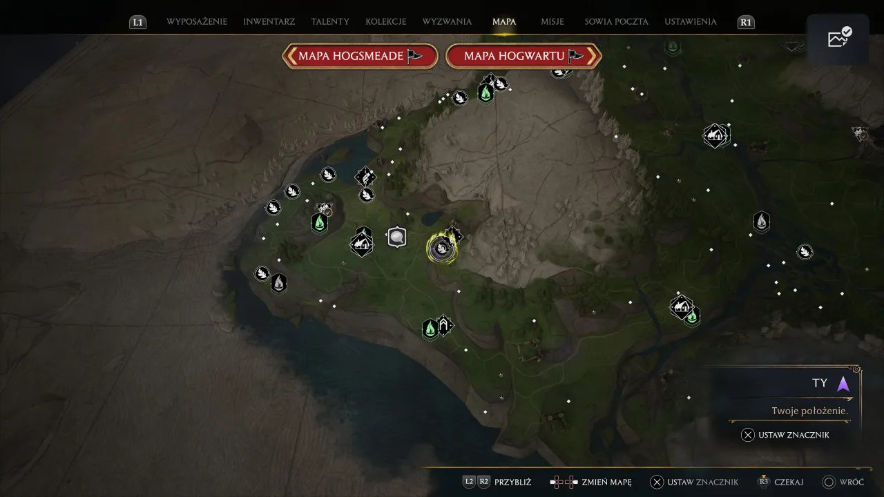 Mapa Hogwartu z gry Hogwarts Legacy. Widoczne ikony zadań, lokacji i punkt&oacute;w orientacyjnych.