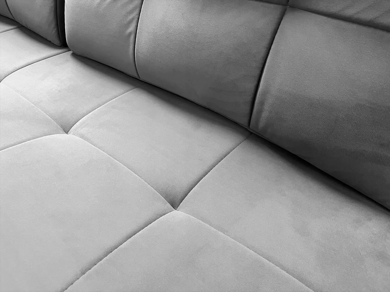 Planowanie i wymiarowanie bok&oacute;w kanapy