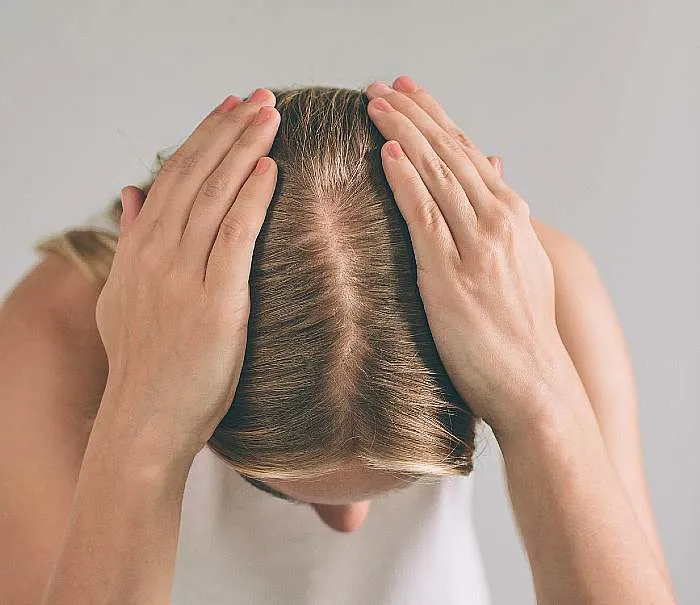 zapalenie mieszków włosowych objawy zdjęcia