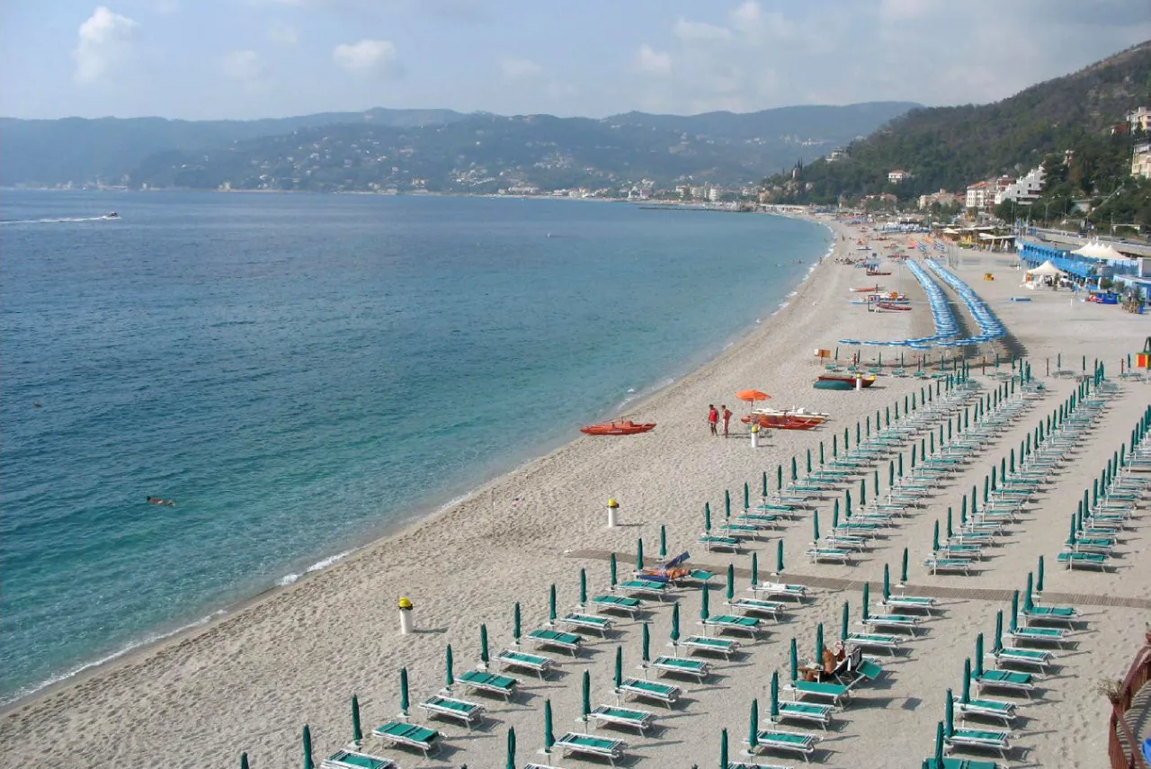 Riviera di Ponente Sandstrand