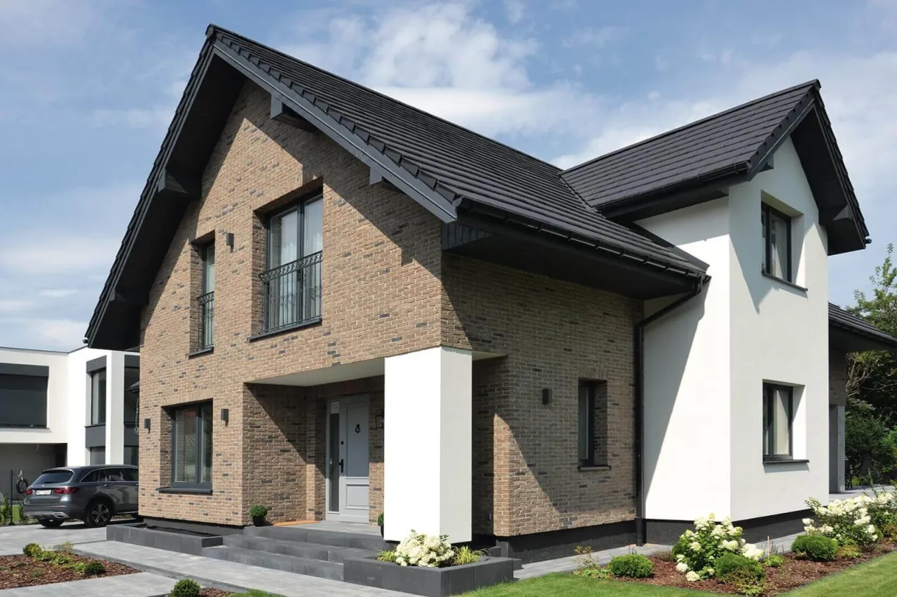 R&oacute;żne rodzaje elewacji budynku materiały