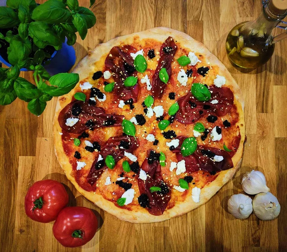 Pizza jak złoto Rybnik pizza z jadalnym złotem