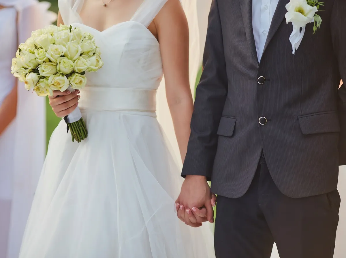 tabela prezentów ślubnych 2026, widełki kwot na wesele