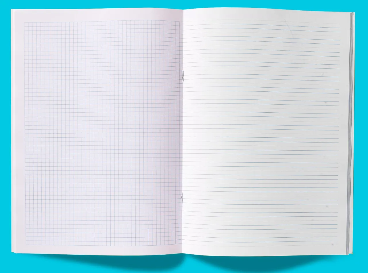Zeszyty liniatura kratka linia kropki