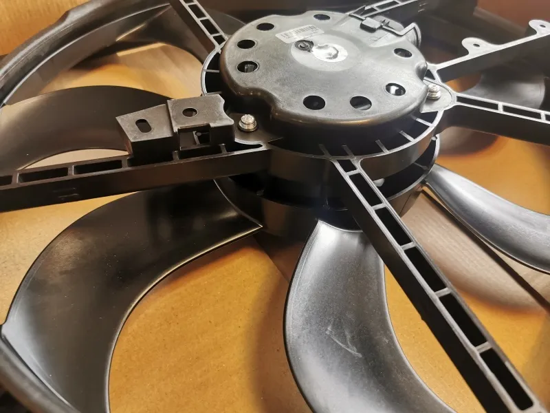 Zdjęcie Jak sprawdzić czujnik wentylatora chłodnicy i uniknąć przegrzania silnika