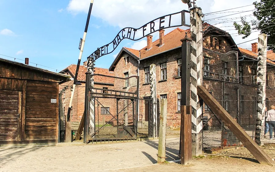 Zdjęcie Ile wynosi cena biletu do Auschwitz? Sprawdź, co musisz wiedzieć