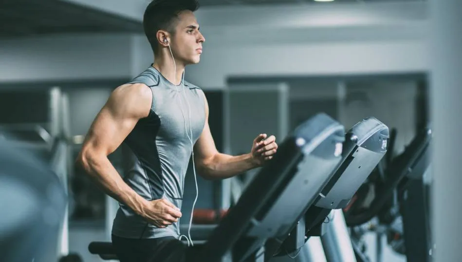 Zdjęcie Cardio przed czy po treningu – co przynosi lepsze efekty?