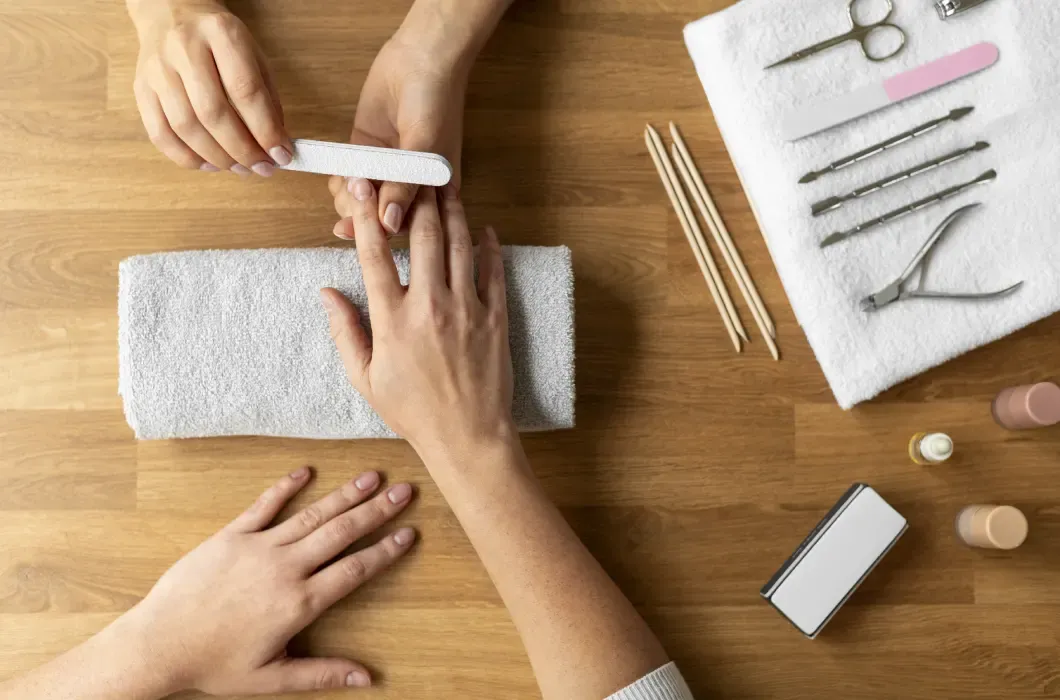 Zdjęcie Jakie pilniki do manicure hybrydowego wybrać, aby uniknąć uszkodzeń?