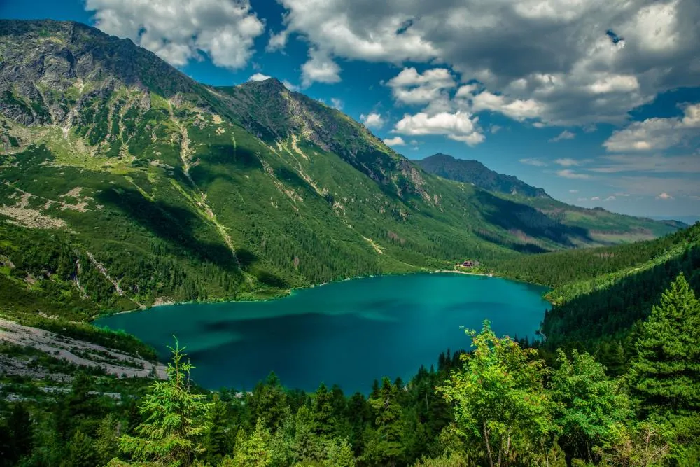 Zdjęcie Morskie Oko szlak ile km? Poznaj trudności i trasy do jeziora