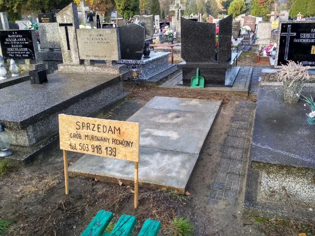 Zdjęcie Jak sprzedać miejsce na cmentarzu - poznaj prawne ograniczenia i ryzyka