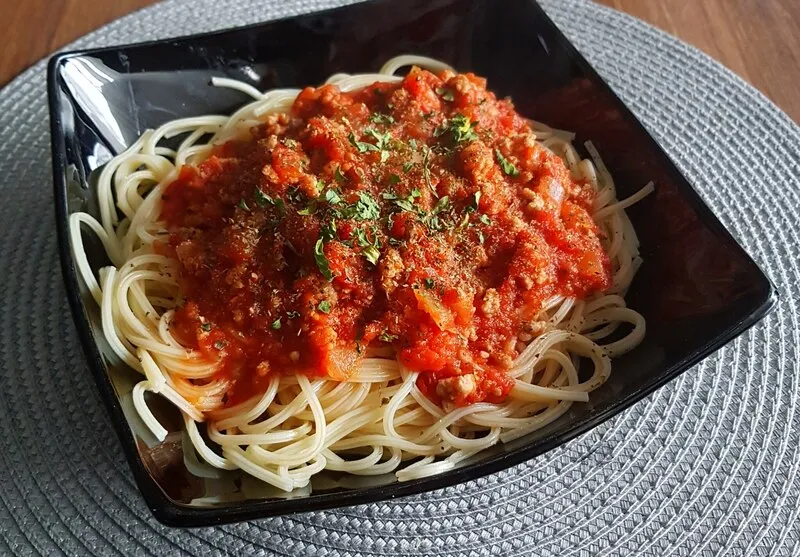 Zdjęcie Proste i pyszne przepisy na wegańskie spaghetti bolognese