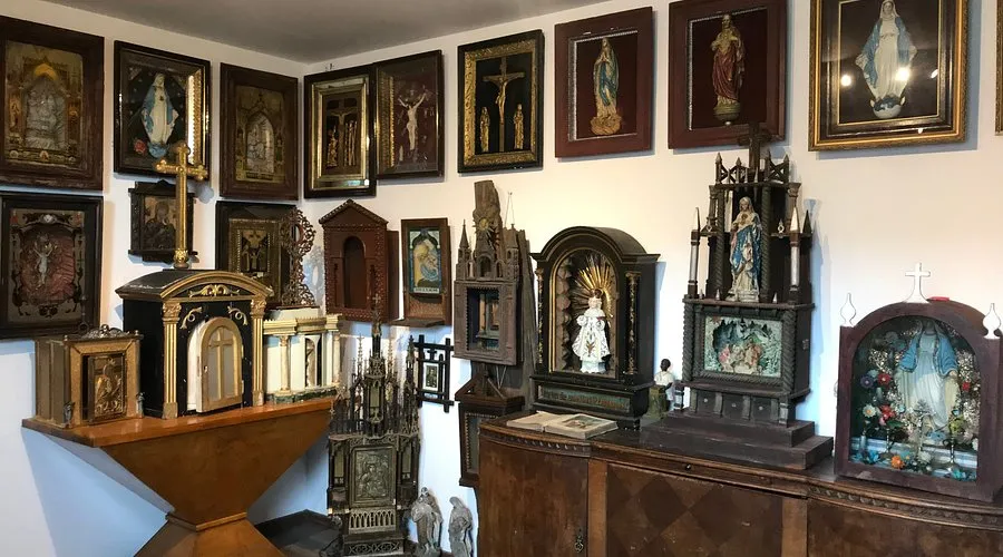 Zdjęcie Muzeum sztuki sakralnej w Ligocie Dolnej - Unikalne skarby kultury