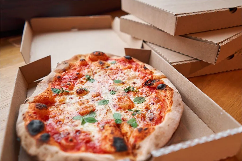 Zdjęcie Ile waży pizza margherita 32 cm? Zaskakujące fakty o wadze pizzy