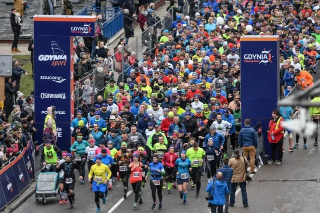 Zdjęcie Ile biegnie się maraton? Czasy amatorów i rekordy świata