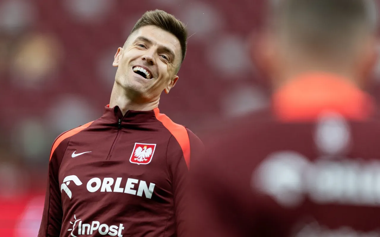 Krzysztof Piątek zarobki por&oacute;wnanie polscy piłkarze